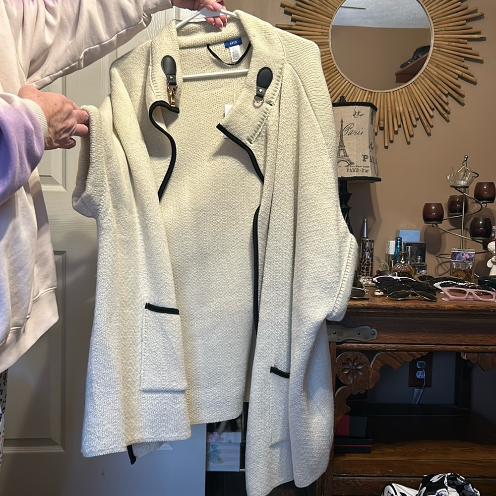 Apt 9 sweater cape